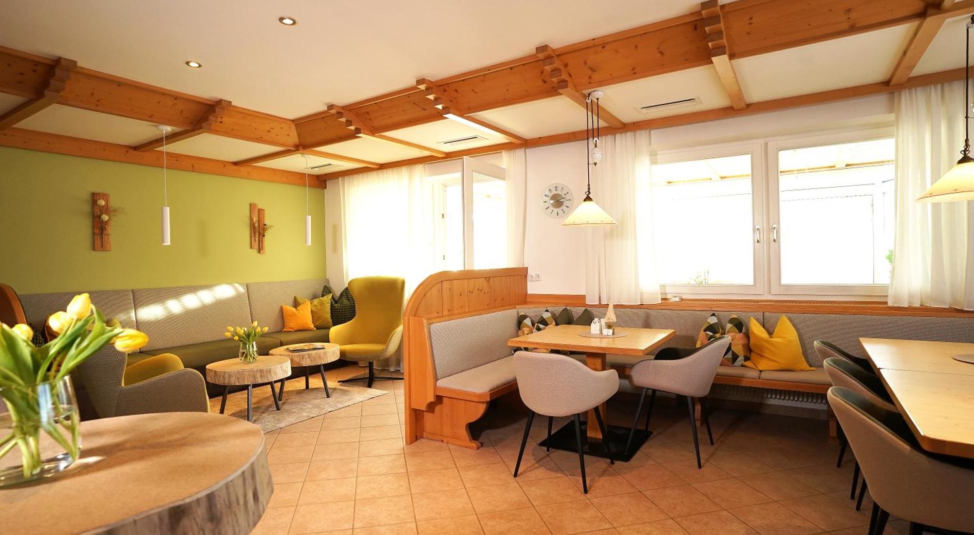 Residence Walder Фалцес Екстериор снимка